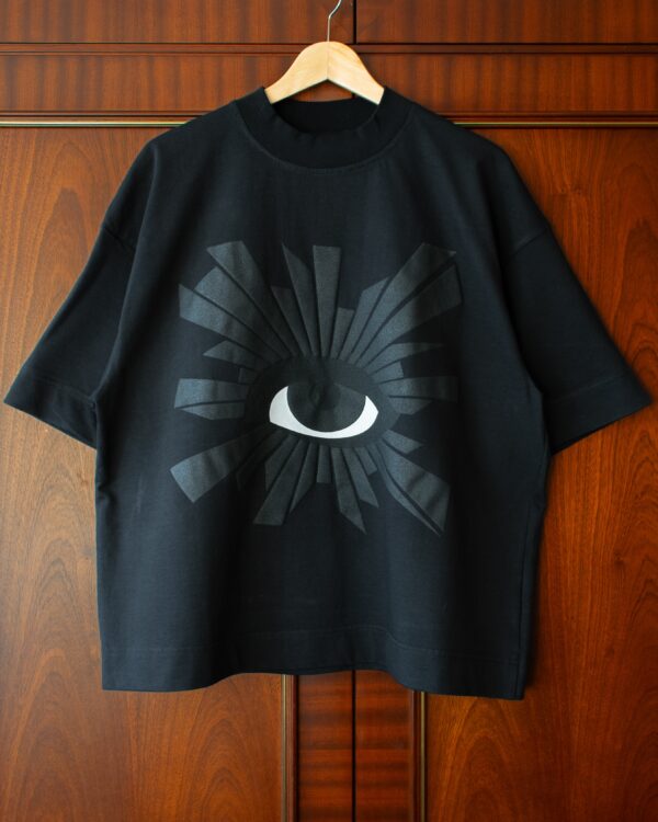 All-Seeing Heavyweight Tee in Black